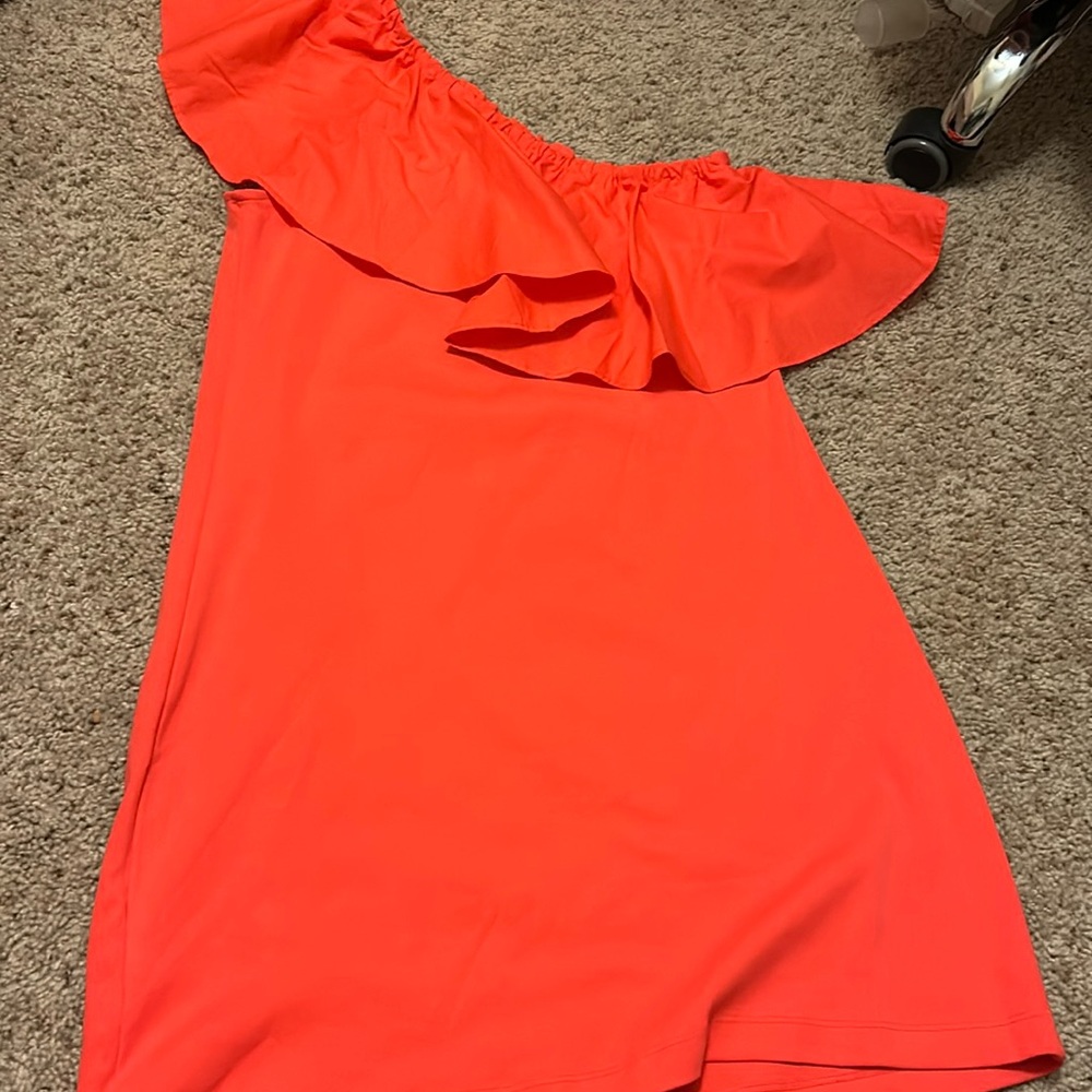 One shoulder dress